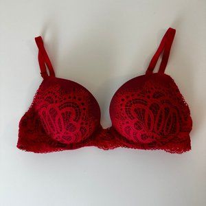 Victoria's Secret DREAM ANGELS Red Lace Push up Bra